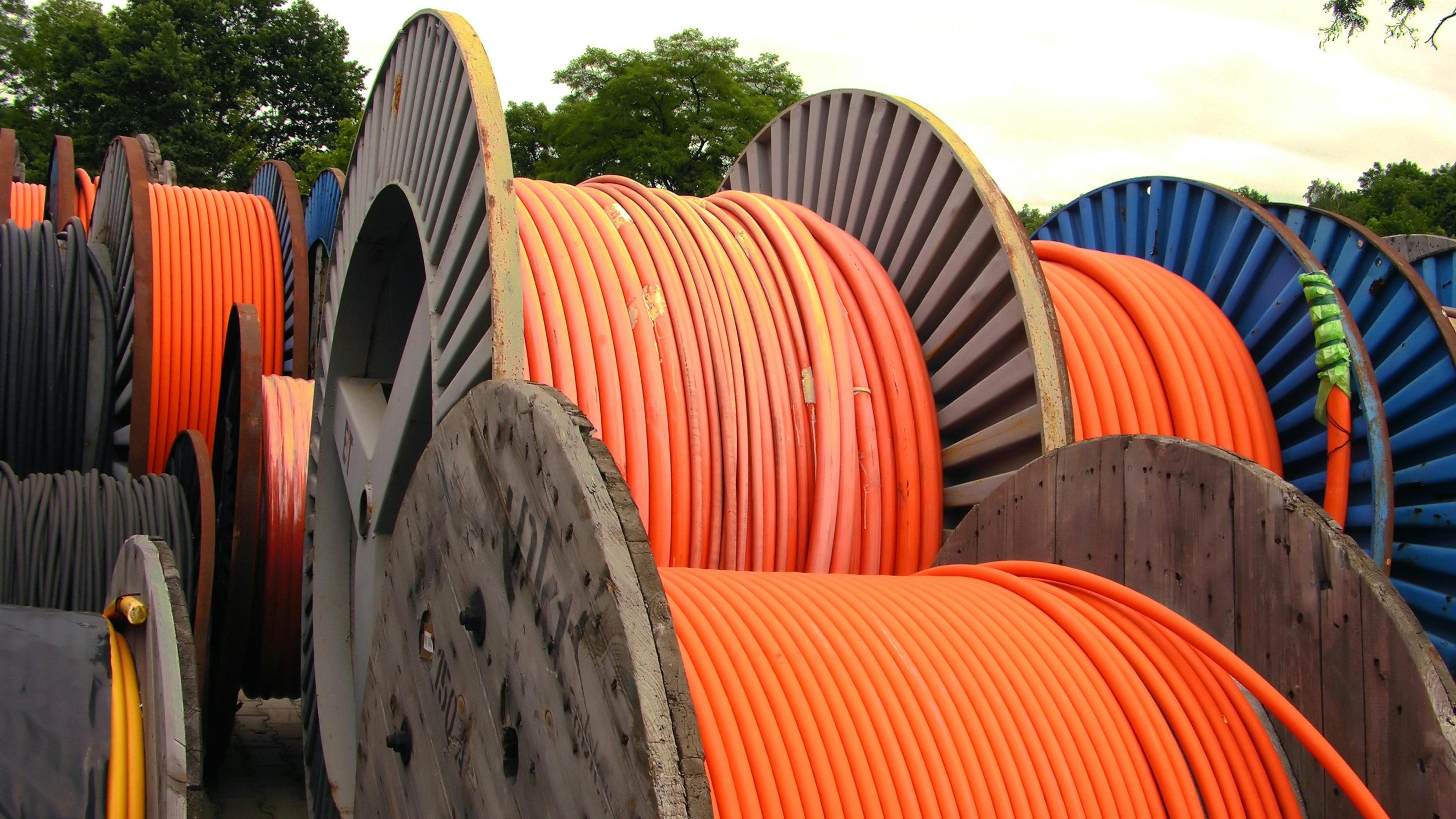 684980e4e9f6dc3d55c0e97a Dreamstime Xxl 5678446