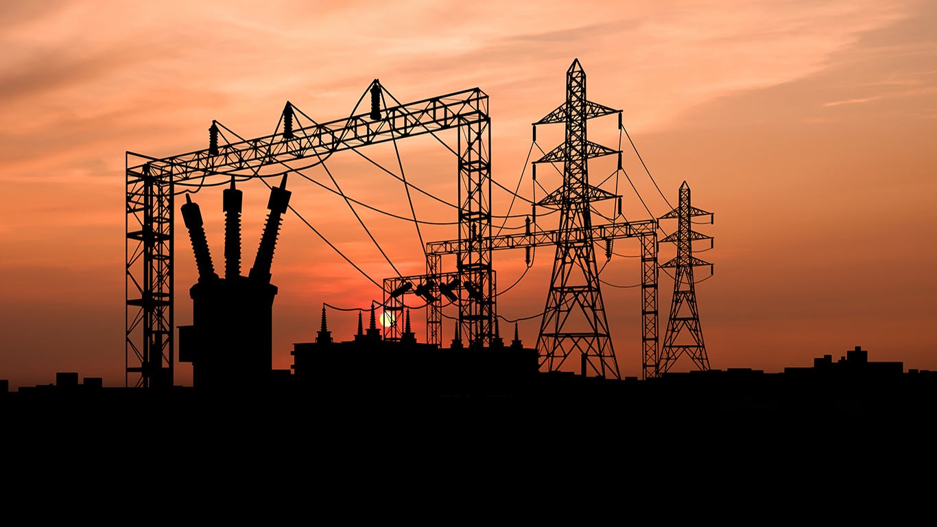 6894e6fed8710c9a2893e3d1 Dreamstime Xxl 16553776