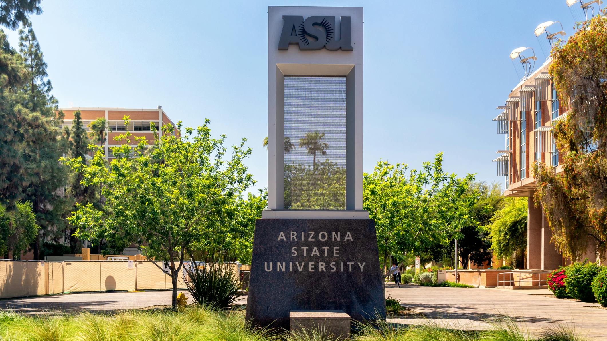 68af73dfe59f536263c6fd12 Dreamstime M 148076951