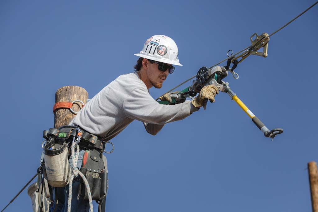 68f05c34f54b88add2c5eb55 Linemanrodeo9