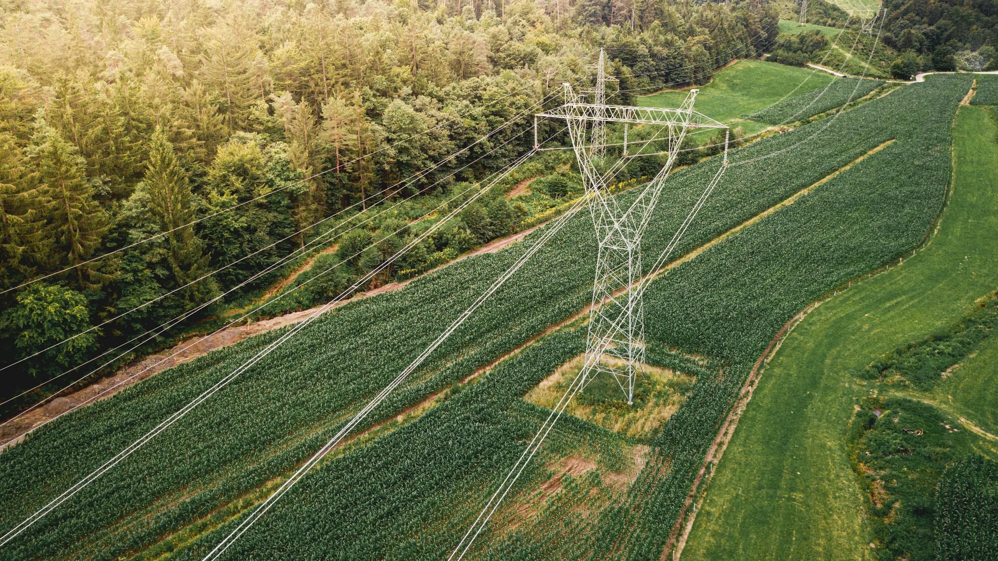 high voltage power lines