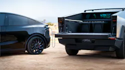 6a7b8724d5a5fa3d86b02920 V2x Lets Evs Help Each Other Courtesy Of Tesla In